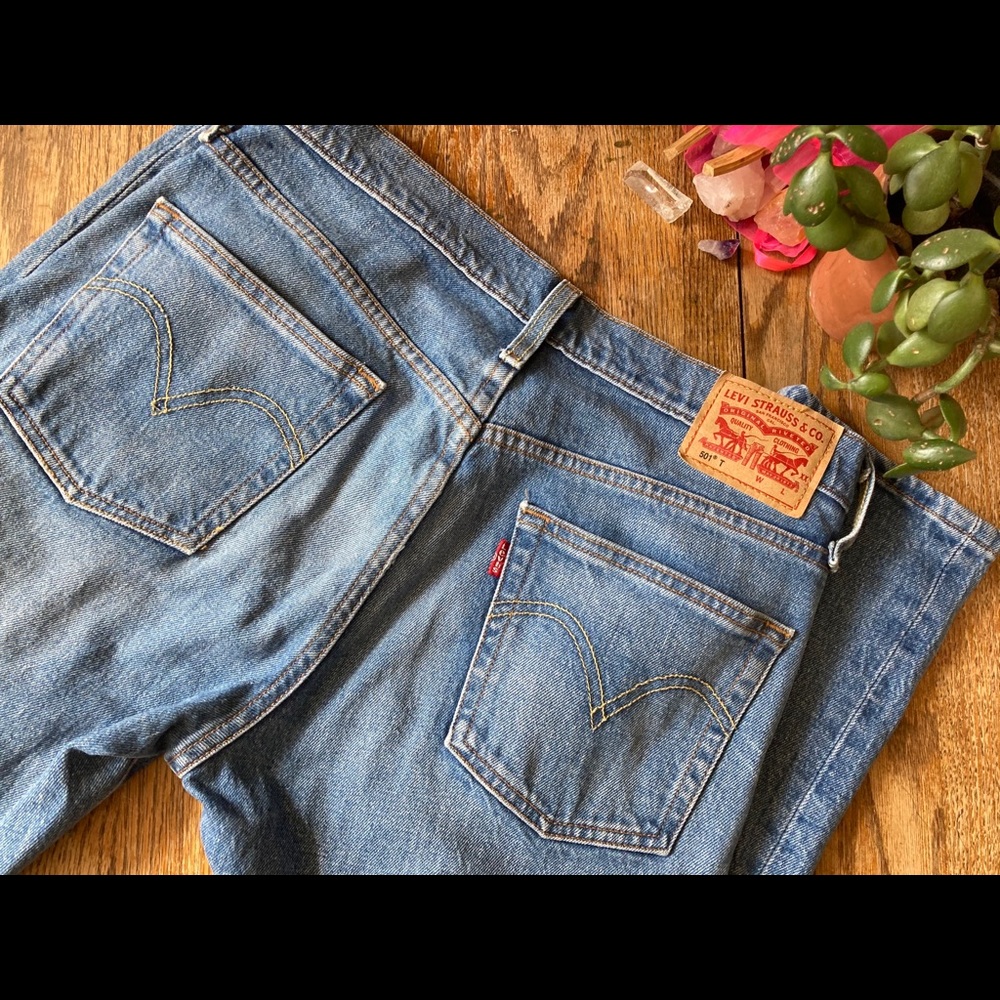 Levi’s Women’s 501 Tapered Jean